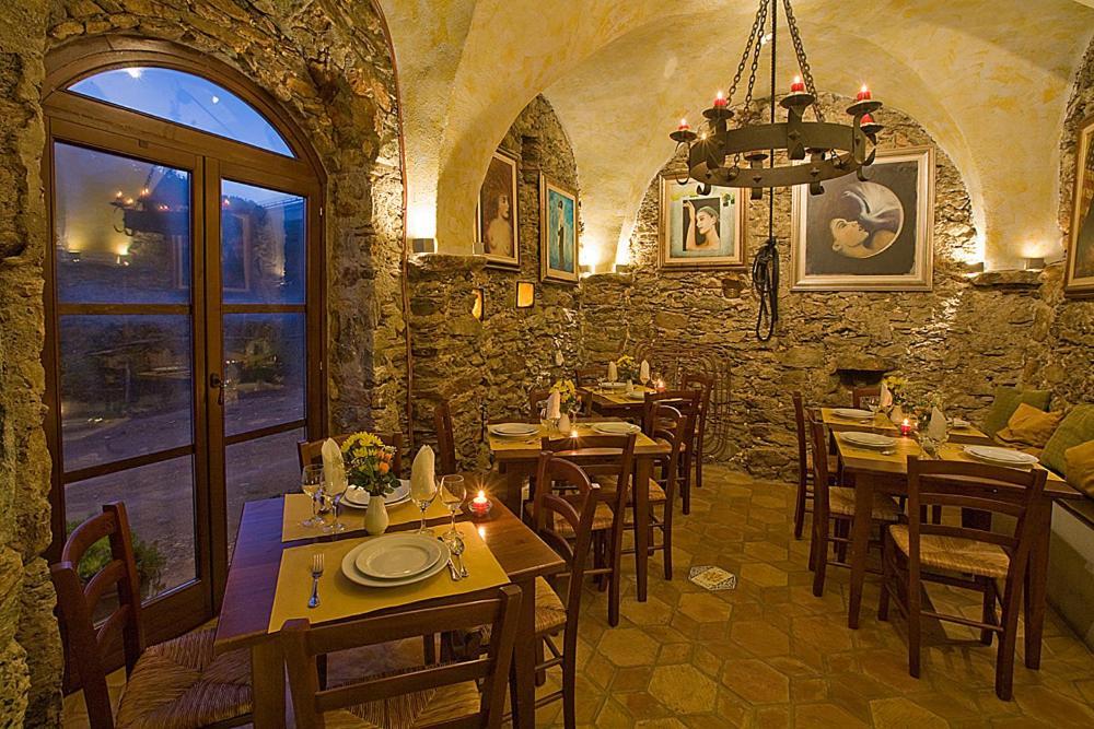 Vezzi Portio Le Petit Chateau מראה חיצוני תמונה
