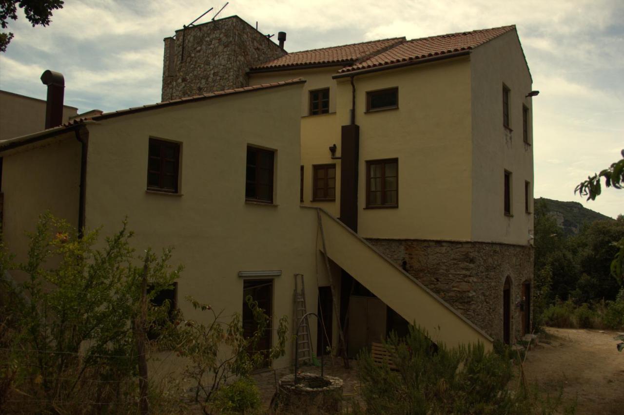 Vezzi Portio Le Petit Chateau מראה חיצוני תמונה