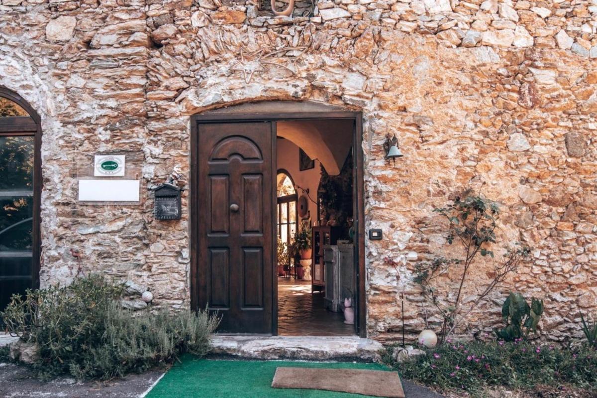 Vezzi Portio Le Petit Chateau מראה חיצוני תמונה